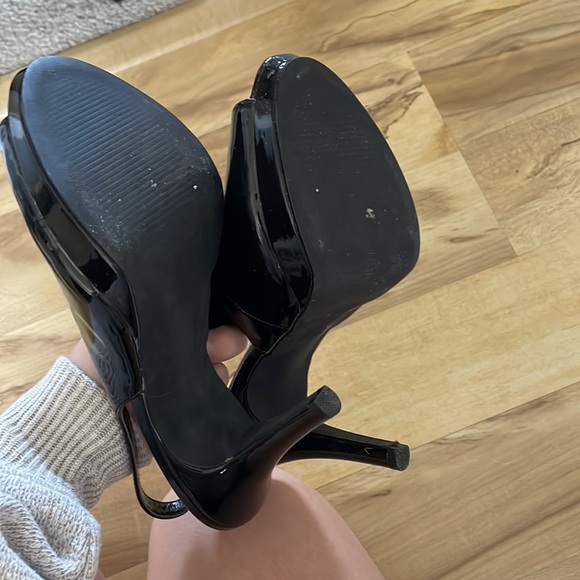 Heels - Picture 3 of 3